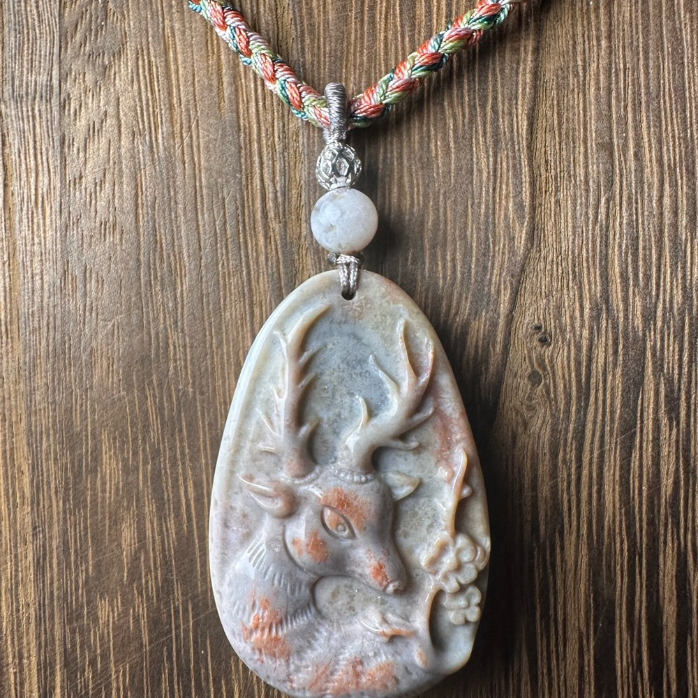 Coral Fossil Jade Deer Carving Pendant Necklace, Flower Agate, Multicolor Rope